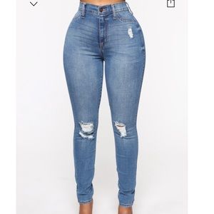 Fashion Nova high waisted jeans Size 0